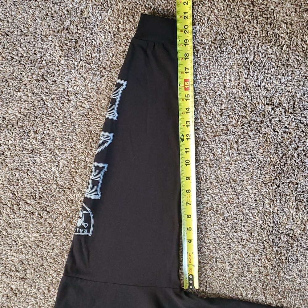 NFL Las Vegas Raiders Men's Medium Long Sleeve - Picture 6 of 8